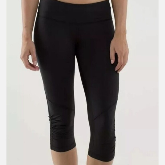Lululemon Run For Your Life Crop Ruched Leggings, 8 - Picture 10 of 13